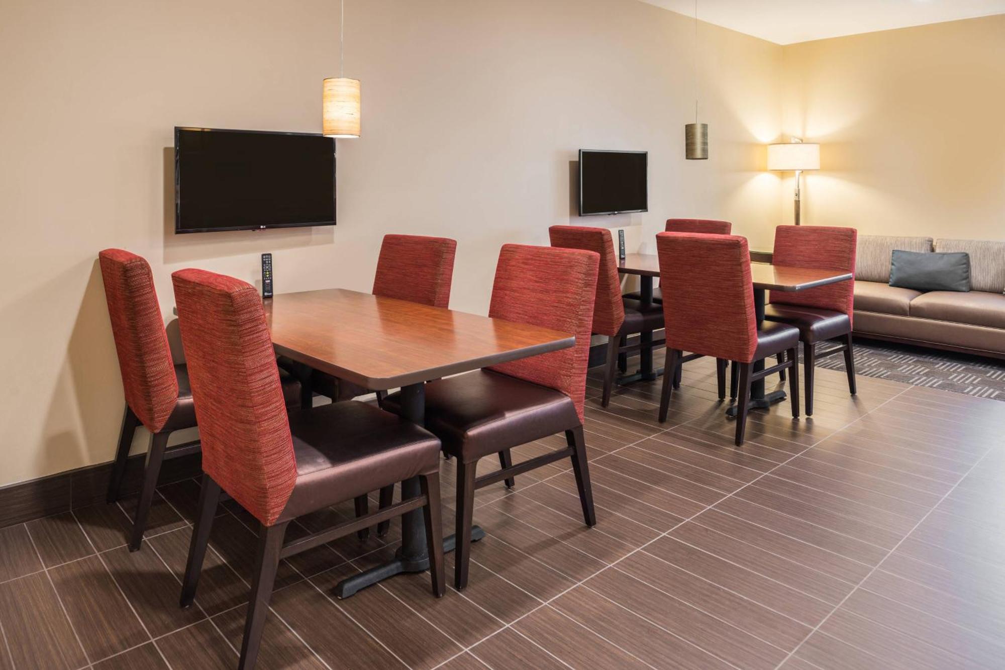 Towneplace Suites By Marriott New Hartford Екстериор снимка