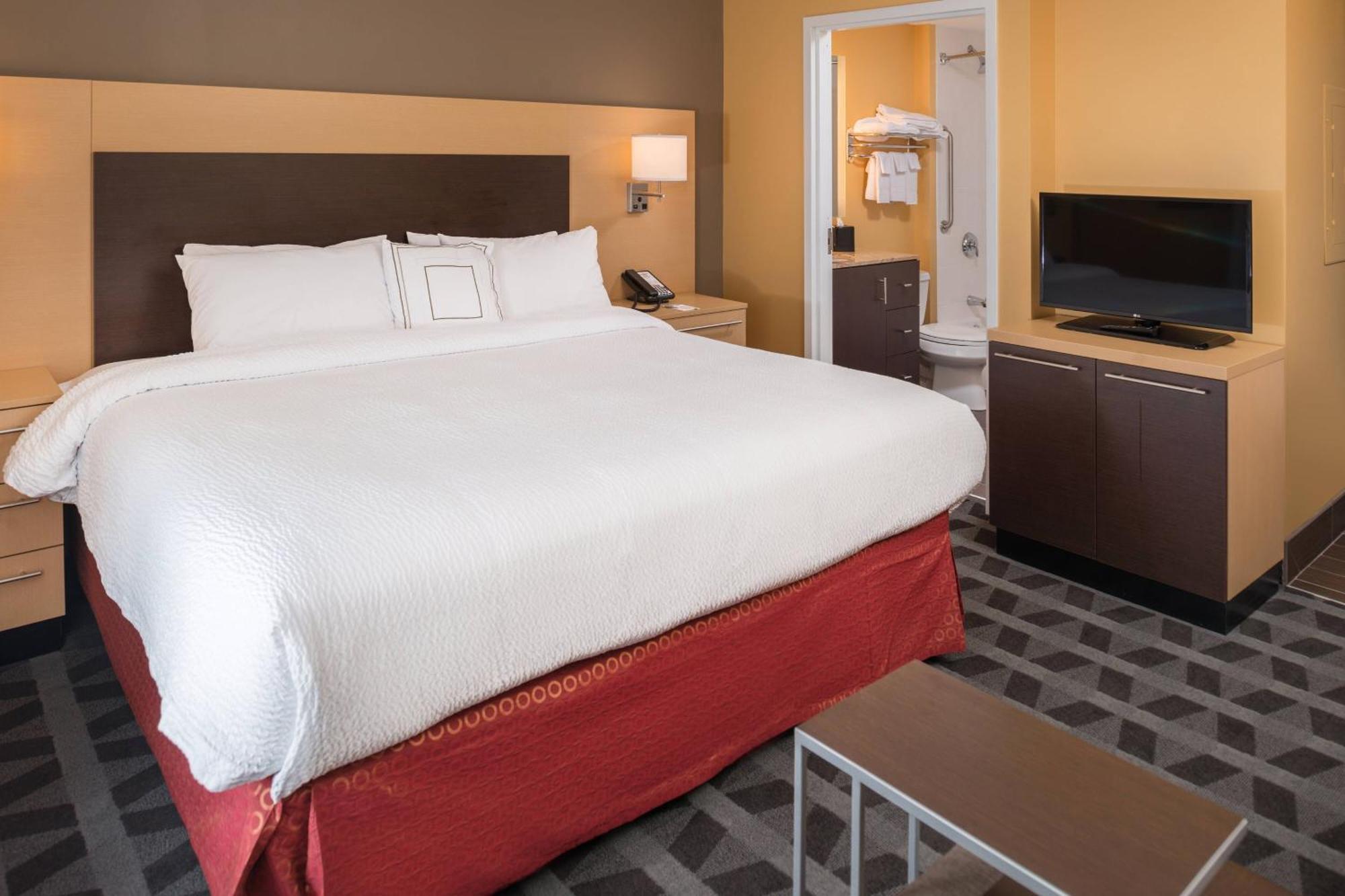 Towneplace Suites By Marriott New Hartford Екстериор снимка