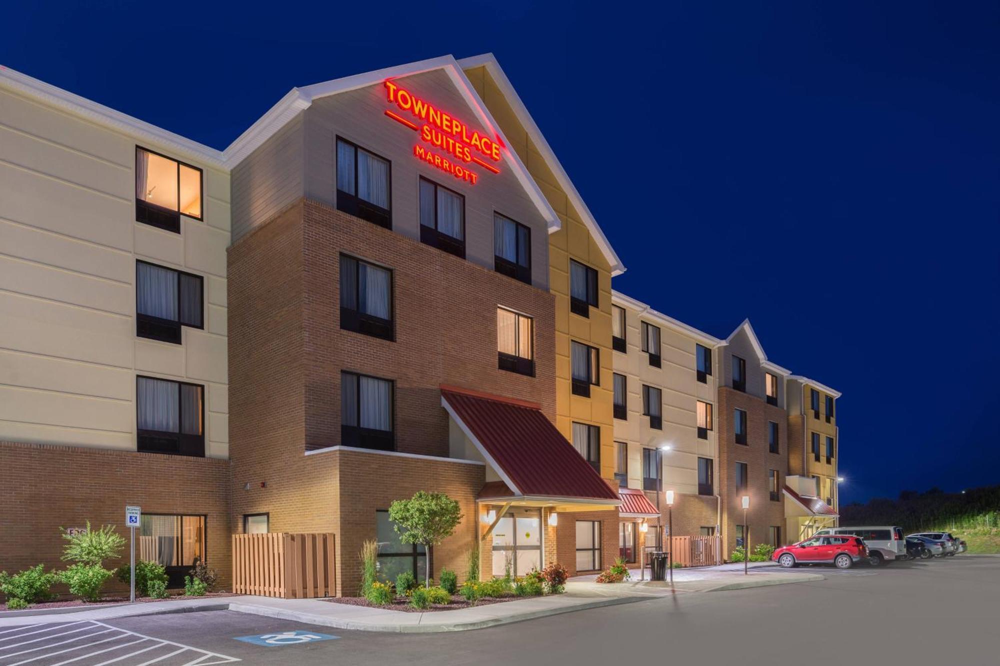 Towneplace Suites By Marriott New Hartford Екстериор снимка