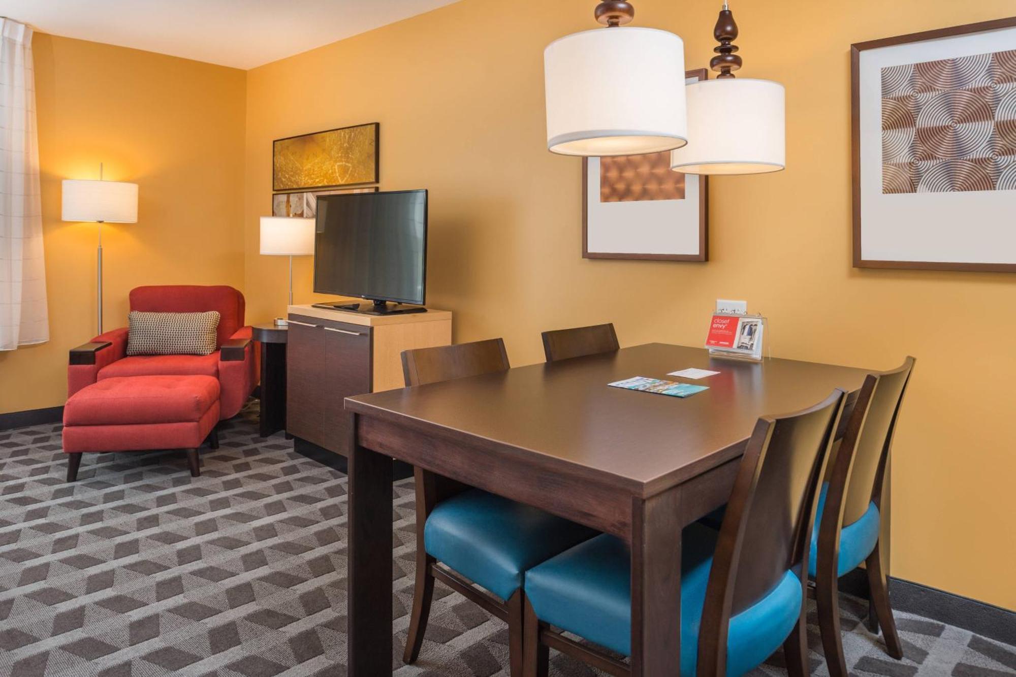 Towneplace Suites By Marriott New Hartford Екстериор снимка