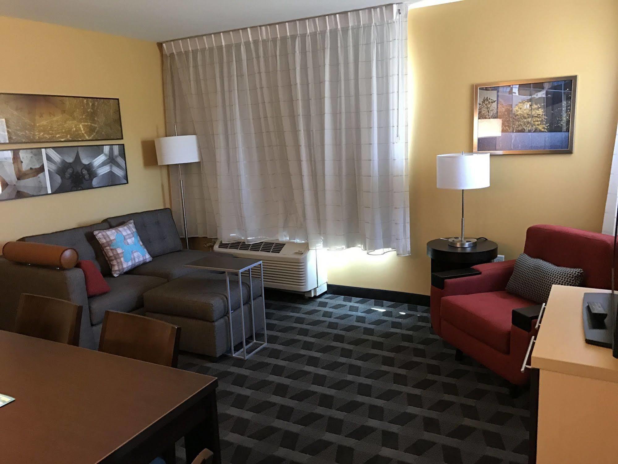 Towneplace Suites By Marriott New Hartford Екстериор снимка